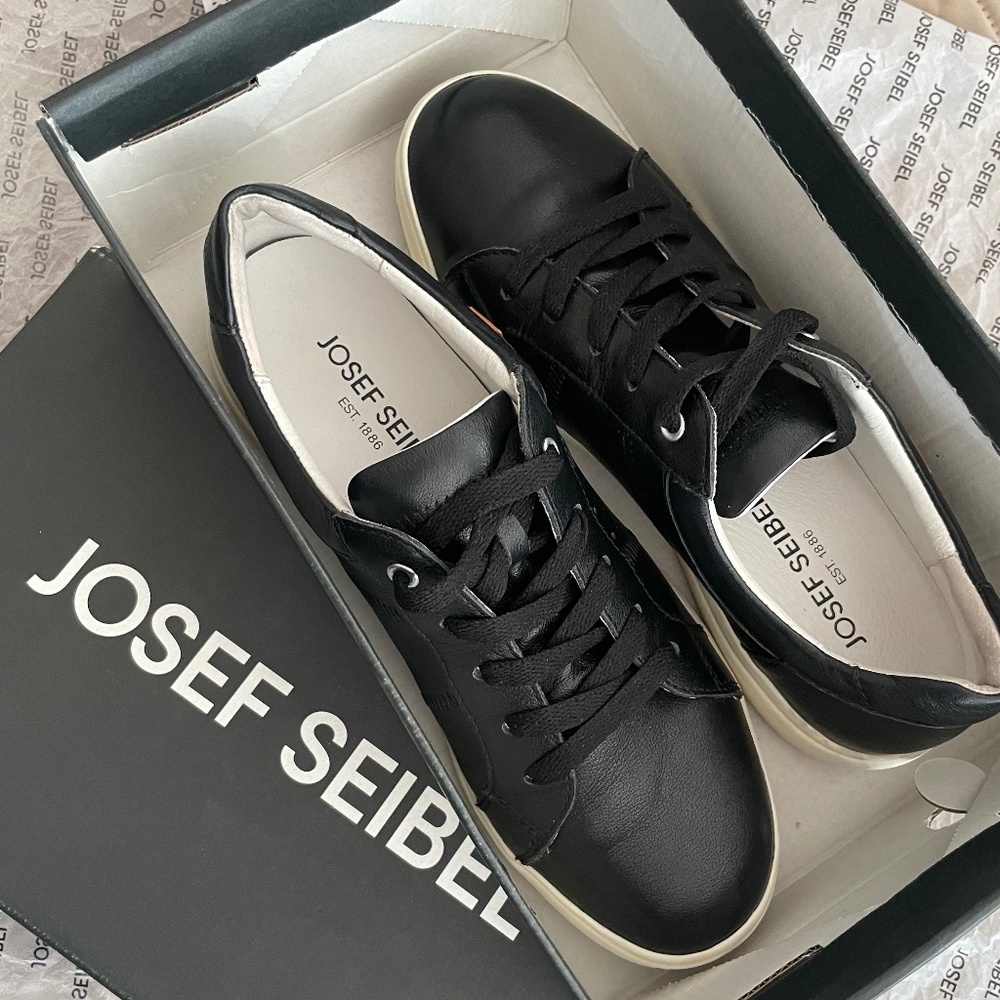 Josef Seibel - Women's Caren 01 Sneaker
